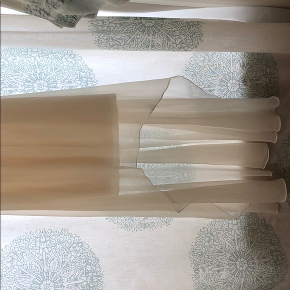 David’s Bridal bridesmaid gown - Picture 2 of 8